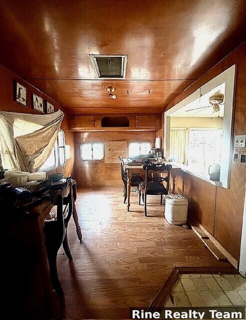 10624 W 22 1/2 Road, Mesick, MI, 49668-8921