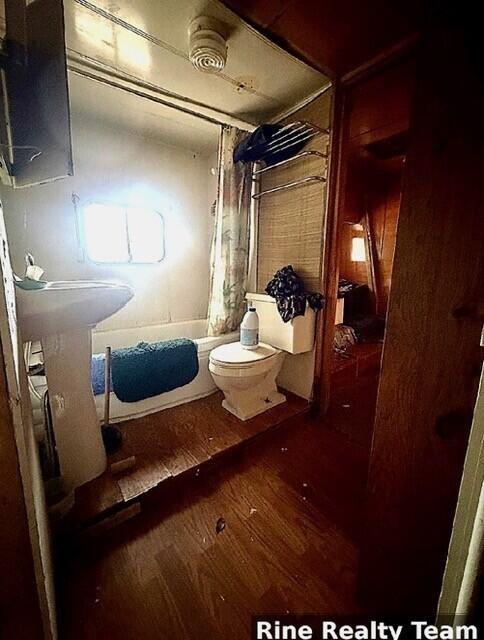 10624 W 22 1/2 Road, Mesick, MI, 49668-8921