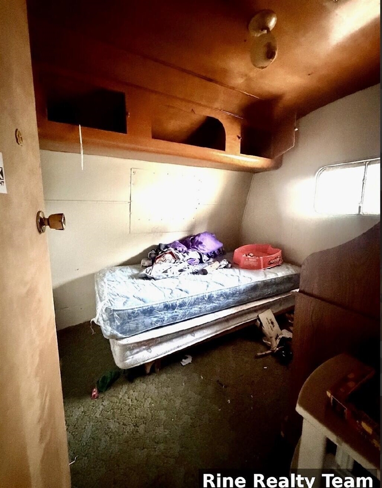 10624 W 22 1/2 Road, Mesick, MI, 49668-8921