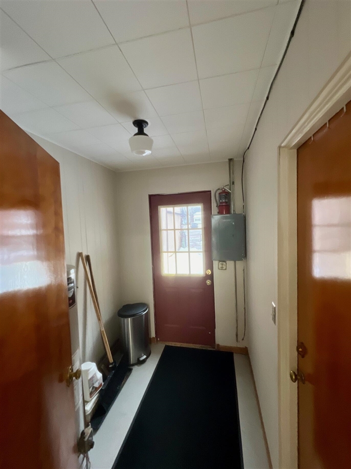 7 W Main Street, Fremont, MI, 49412-1135