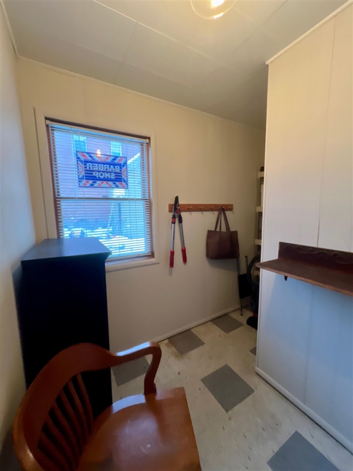 7 W Main Street, Fremont, MI, 49412-1135