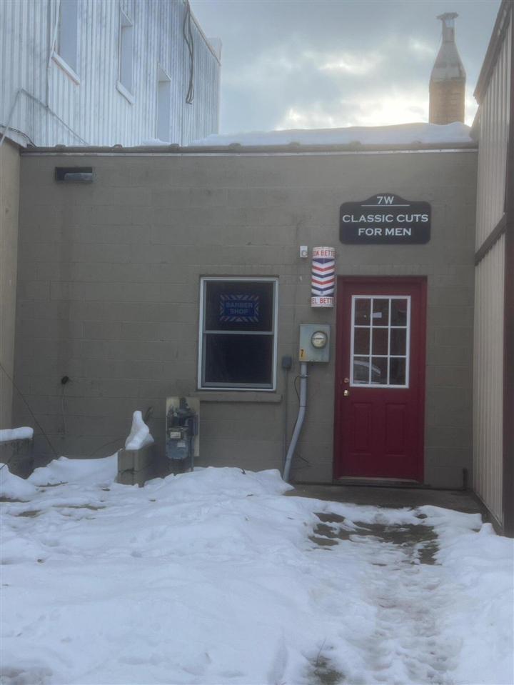 7 W Main Street, Fremont, MI, 49412-1135