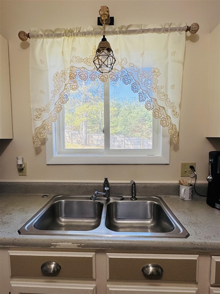 305 Monroe Avenue, Big Rapids, MI, 49307-1353