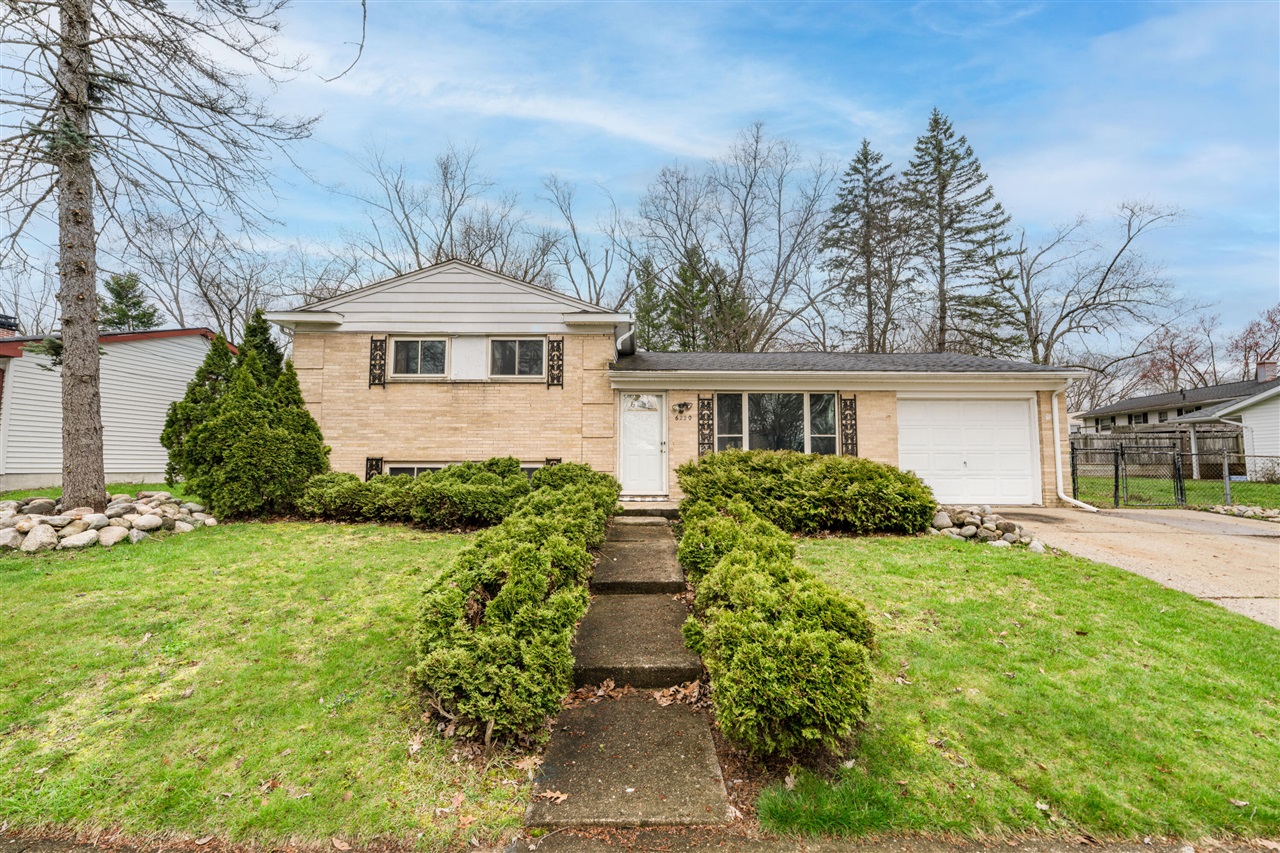 6220 Date Street, Portage, MI, 49024-2706