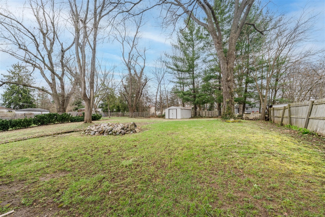 6220 Date Street, Portage, MI, 49024-2706