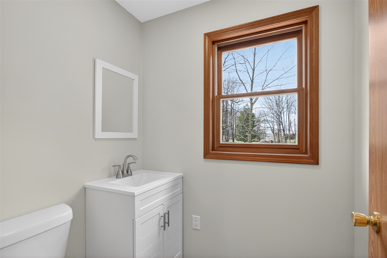 5452 Oakpoint Road, Jackson, MI, 49201-7212