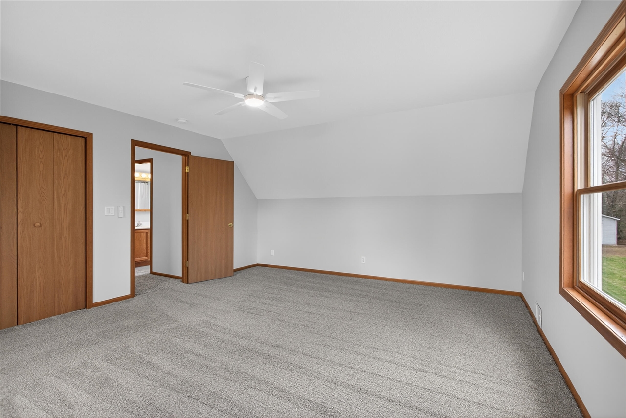 5452 Oakpoint Road, Jackson, MI, 49201-7212