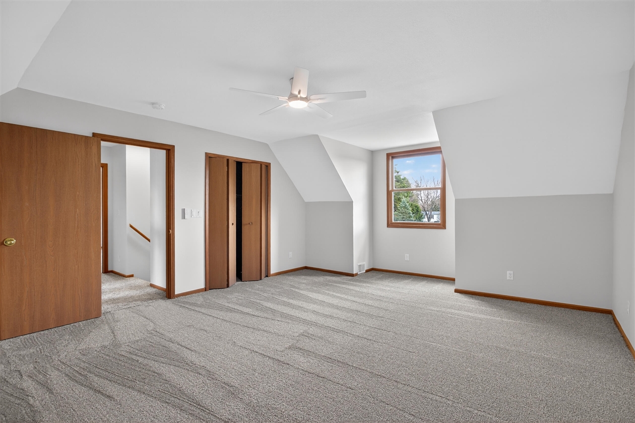 5452 Oakpoint Road, Jackson, MI, 49201-7212