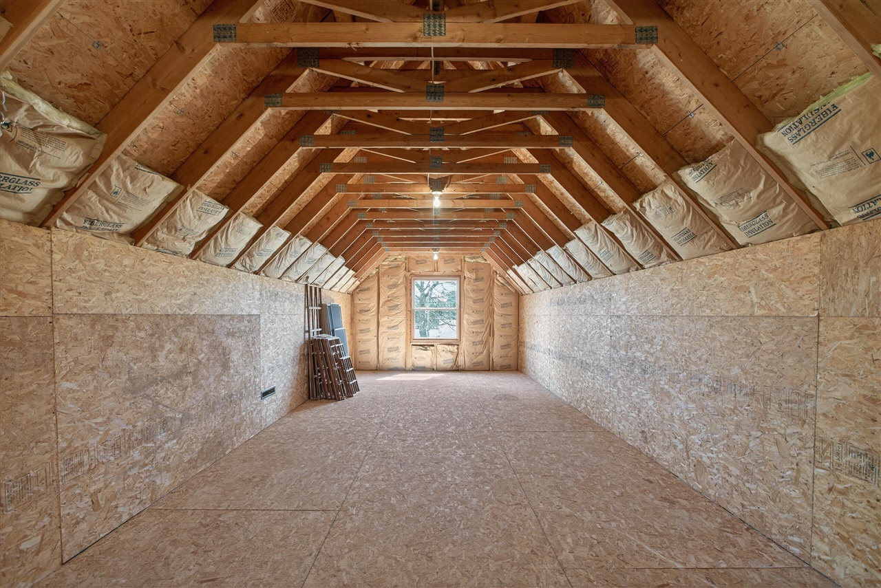 5452 Oakpoint Road, Jackson, MI, 49201-7212