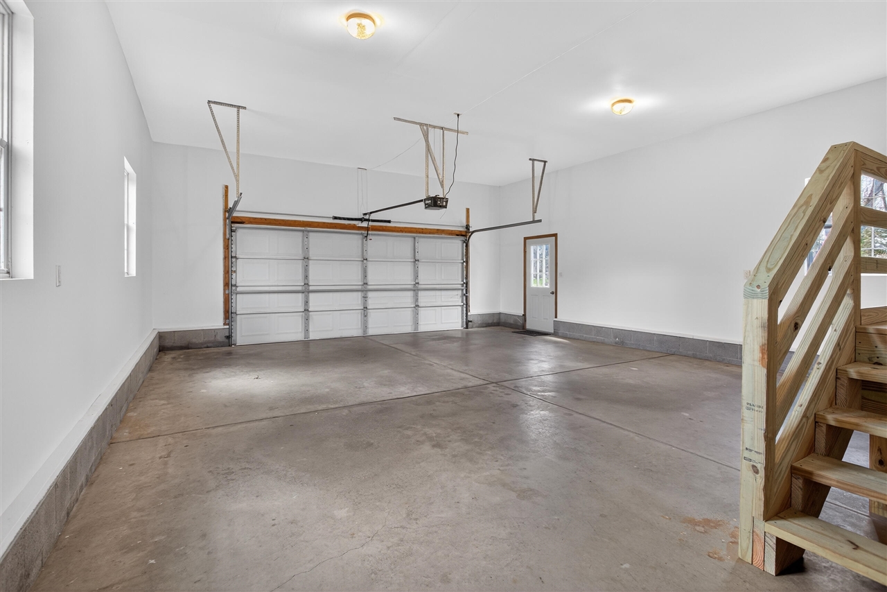 5452 Oakpoint Road, Jackson, MI, 49201-7212