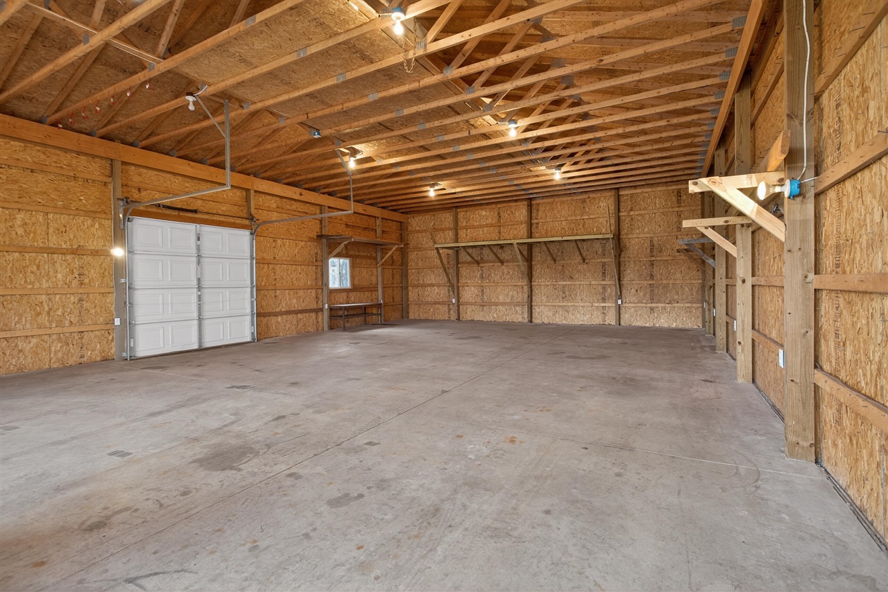 5452 Oakpoint Road, Jackson, MI, 49201-7212