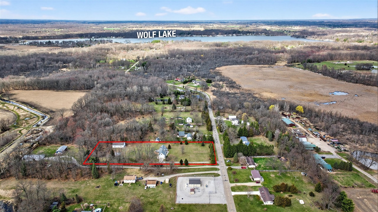 5452 Oakpoint Road, Jackson, MI, 49201-7212