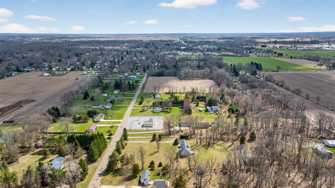 5452 Oakpoint Road, Jackson, MI, 49201-7212