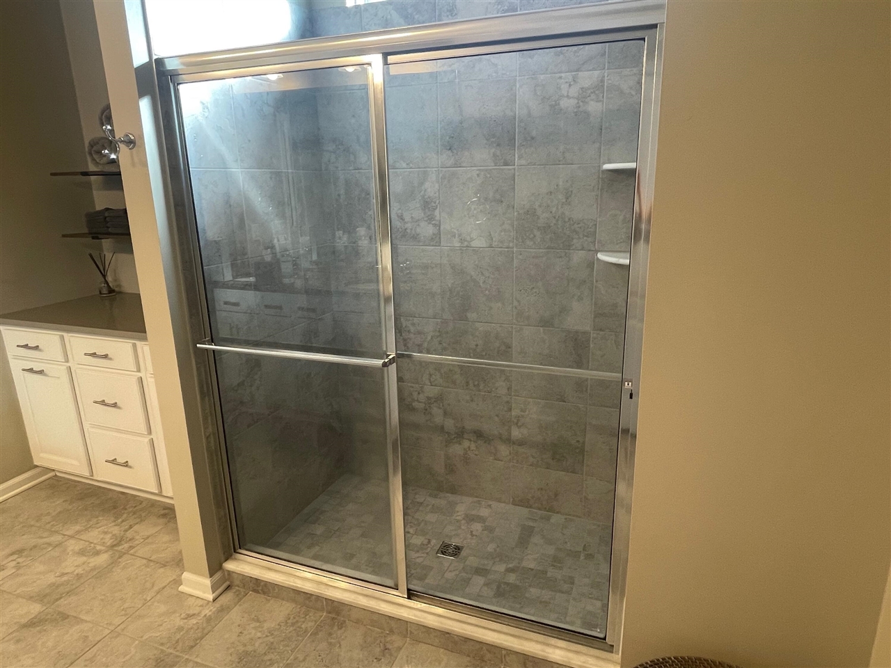 1352 Nuthatch Lane, Lake Orion, MI, 48360