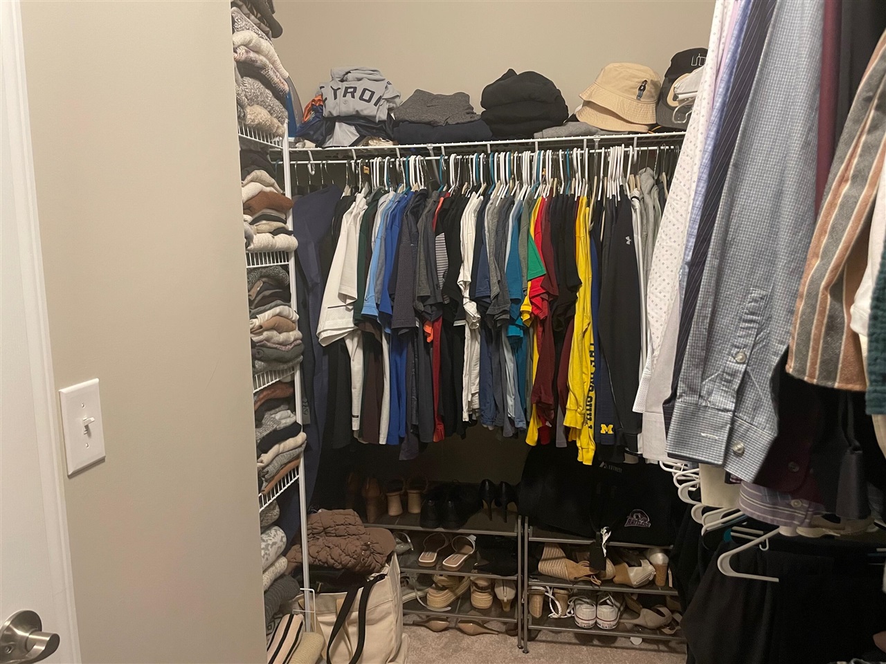 1352 Nuthatch Lane, Lake Orion, MI, 48360