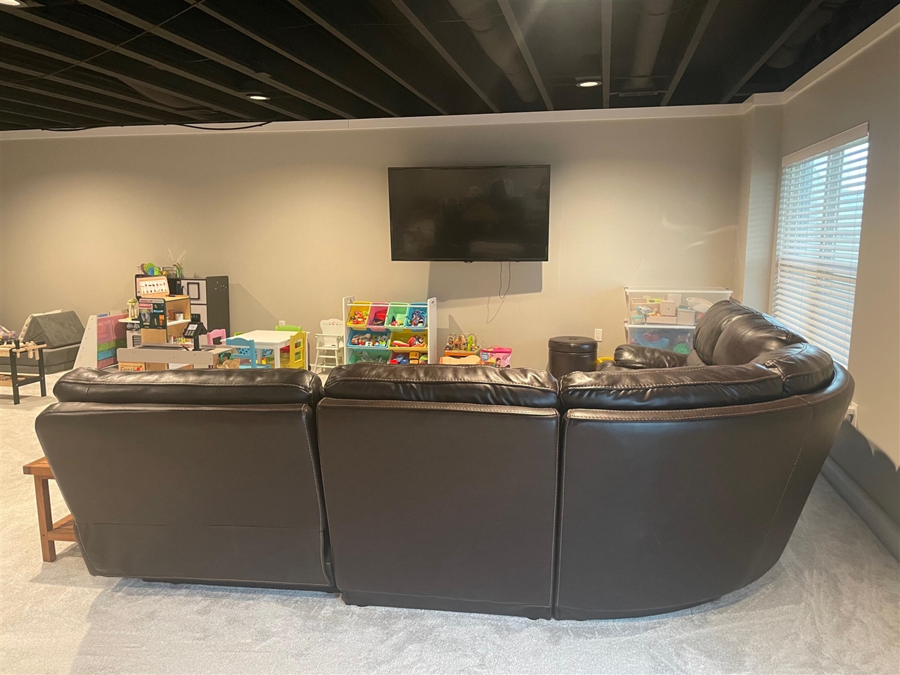 1352 Nuthatch Lane, Lake Orion, MI, 48360