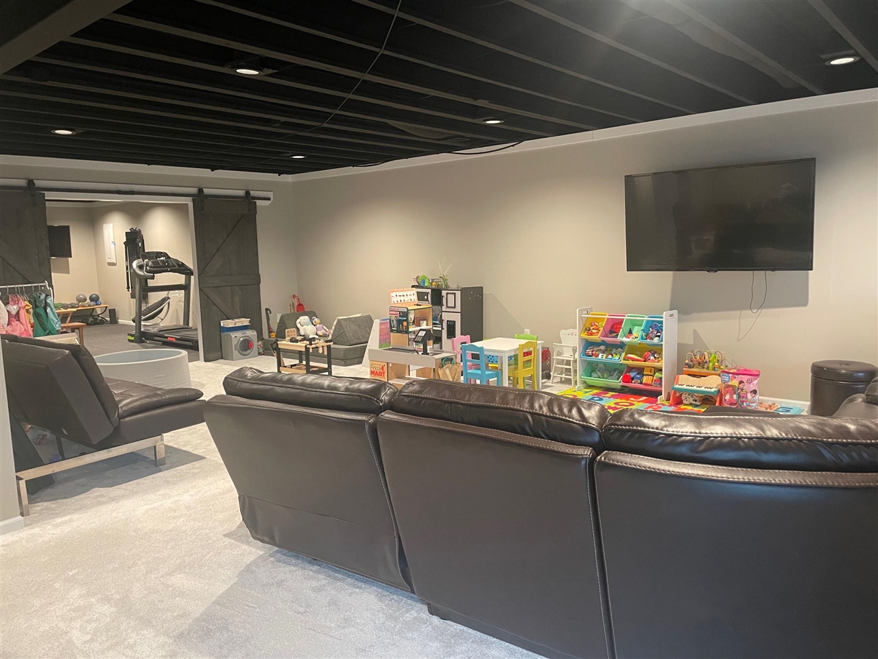 1352 Nuthatch Lane, Lake Orion, MI, 48360