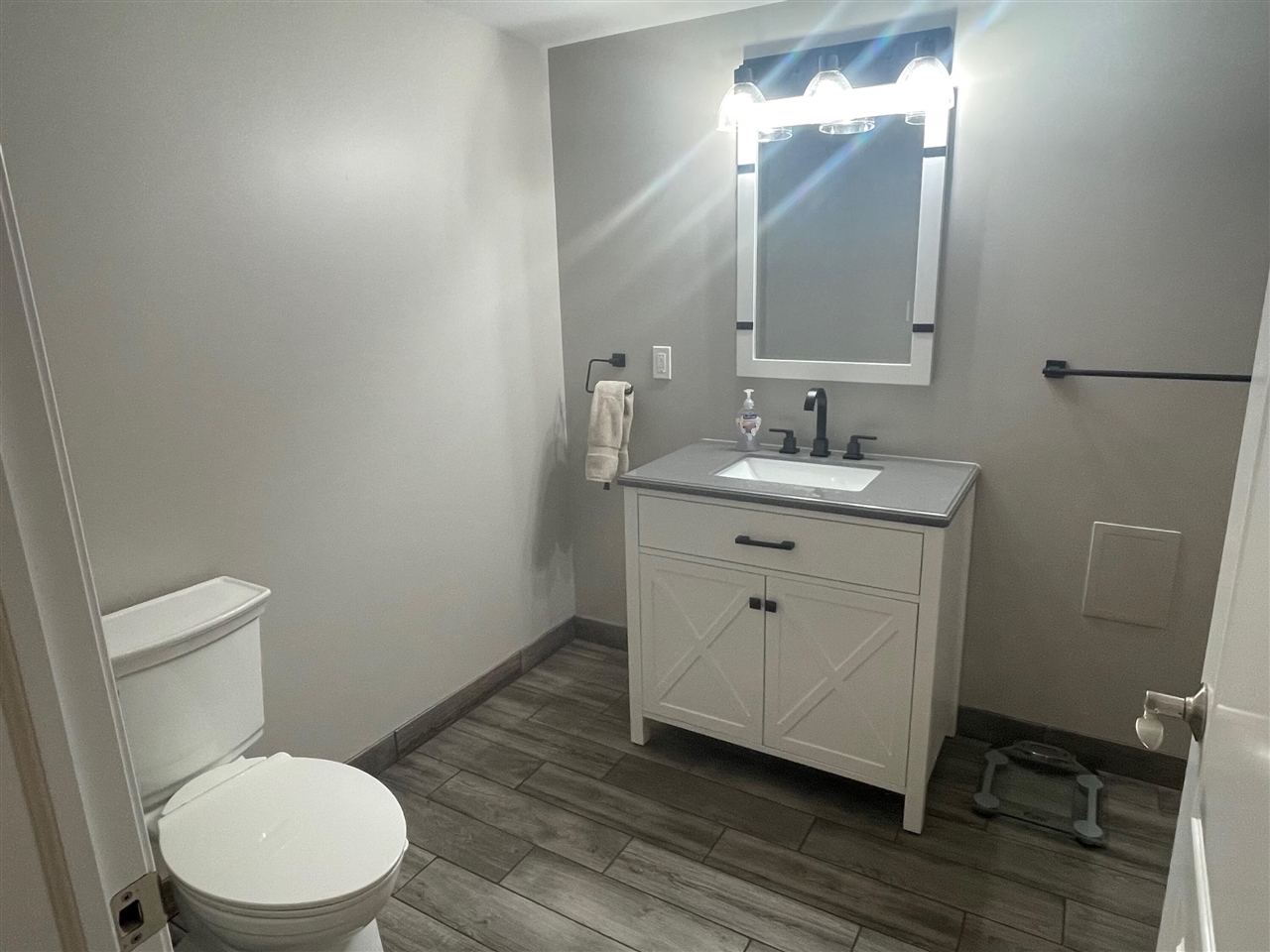 1352 Nuthatch Lane, Lake Orion, MI, 48360