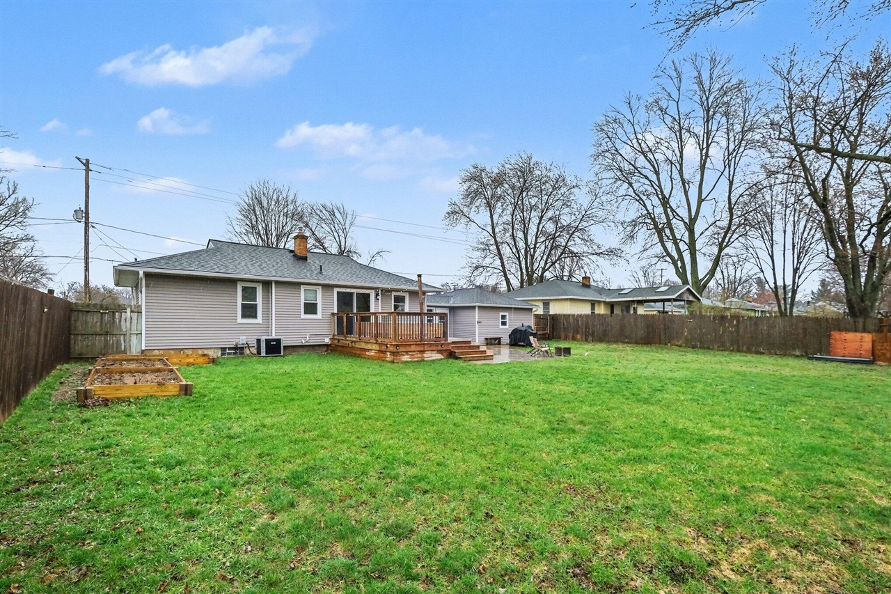 5057 Blaine Avenue, Grand Rapids, MI, 49508-4703