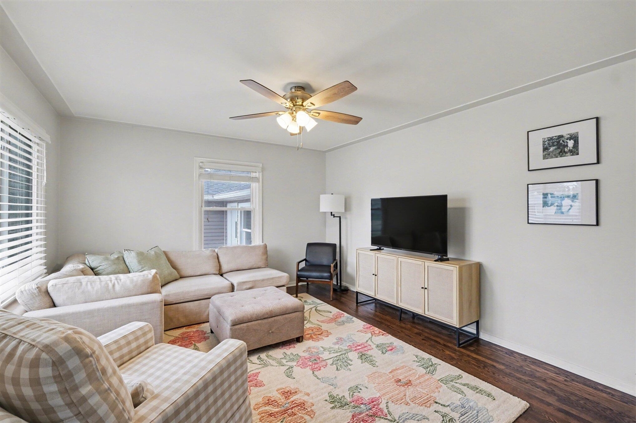 5057 Blaine Avenue, Grand Rapids, MI, 49508-4703