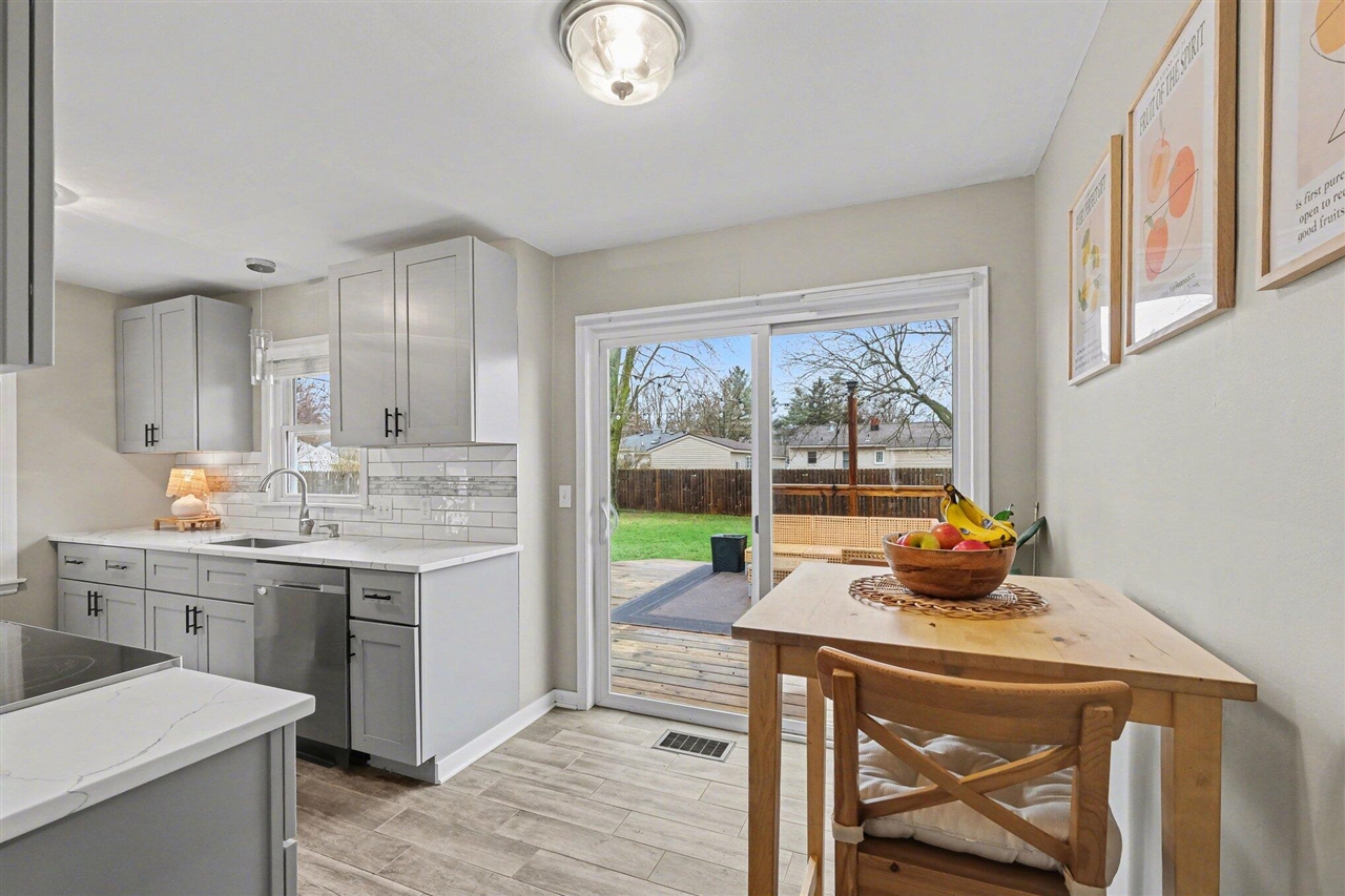 5057 Blaine Avenue, Grand Rapids, MI, 49508-4703