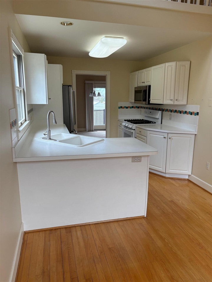 2036 Suffolk Avenue, Ann Arbor, MI, 48103-5022