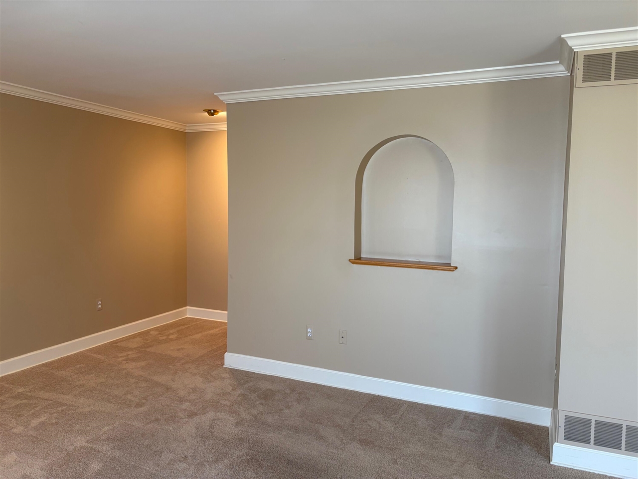 2036 Suffolk Avenue, Ann Arbor, MI, 48103-5022