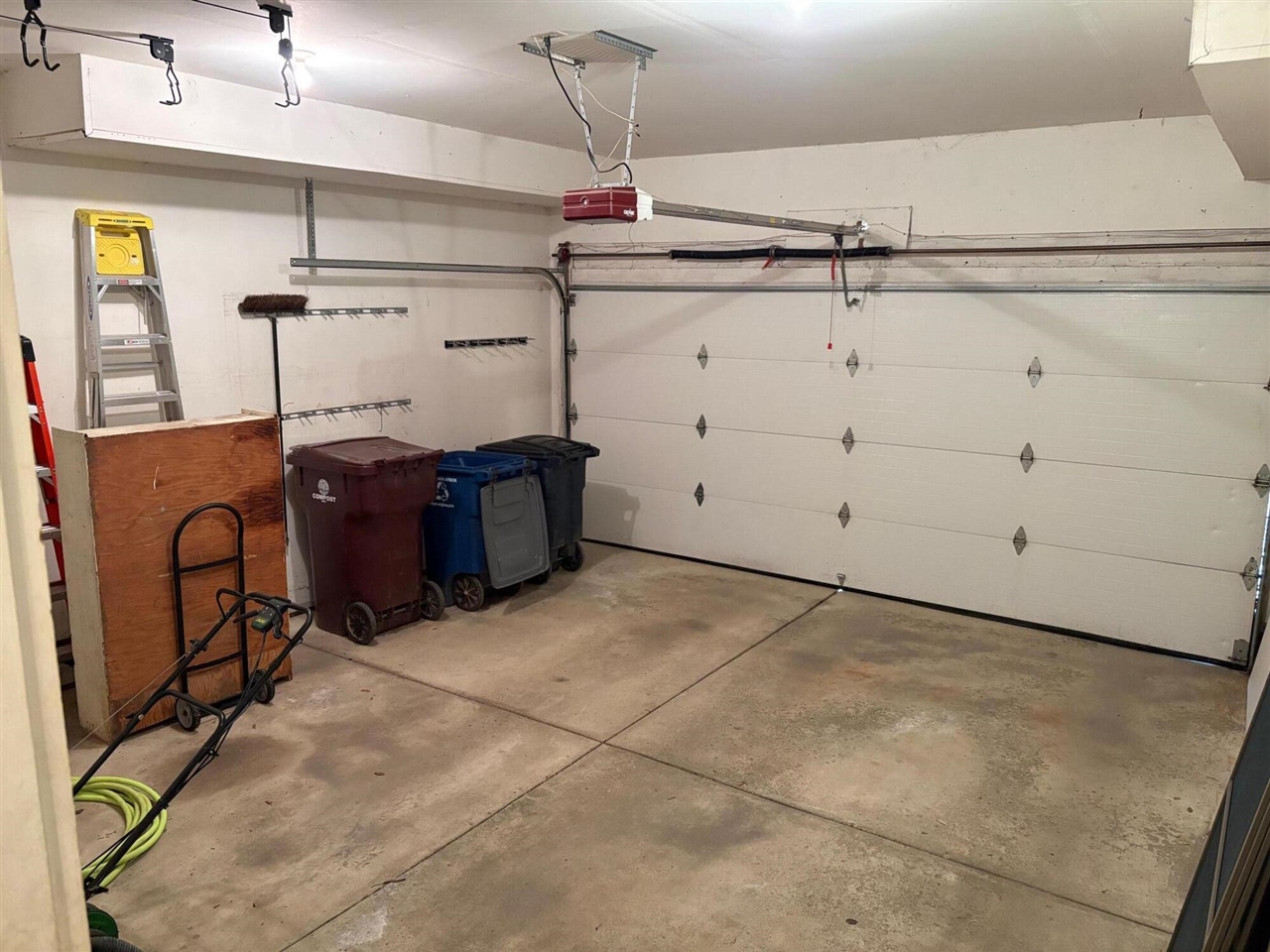 2036 Suffolk Avenue, Ann Arbor, MI, 48103-5022