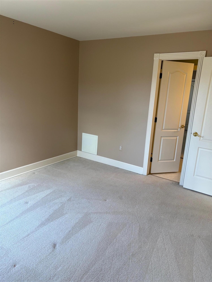 2036 Suffolk Avenue, Ann Arbor, MI, 48103-5022
