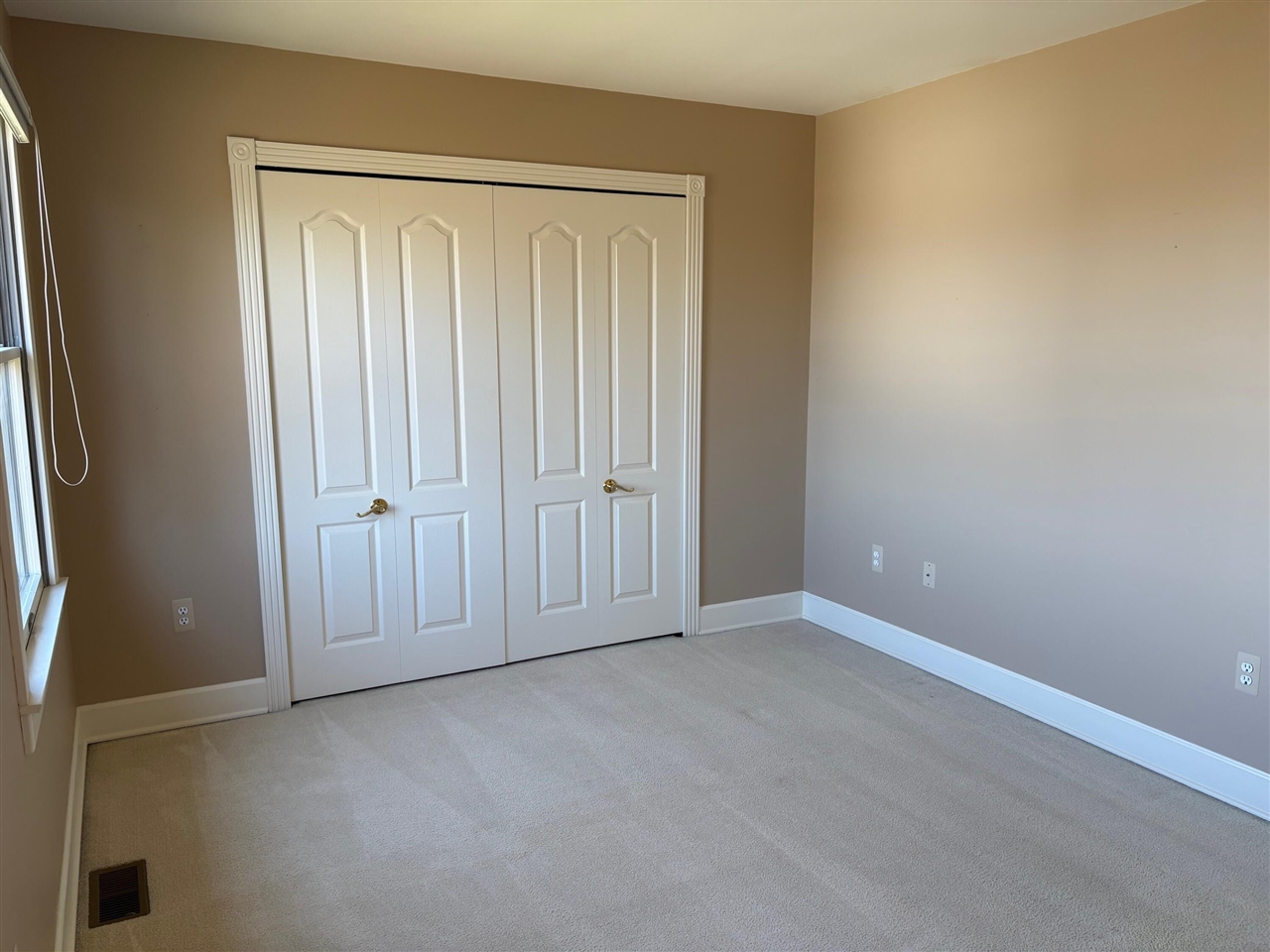 2036 Suffolk Avenue, Ann Arbor, MI, 48103-5022