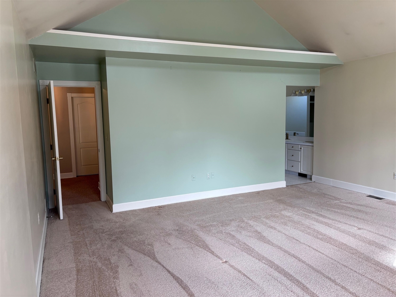 2036 Suffolk Avenue, Ann Arbor, MI, 48103-5022