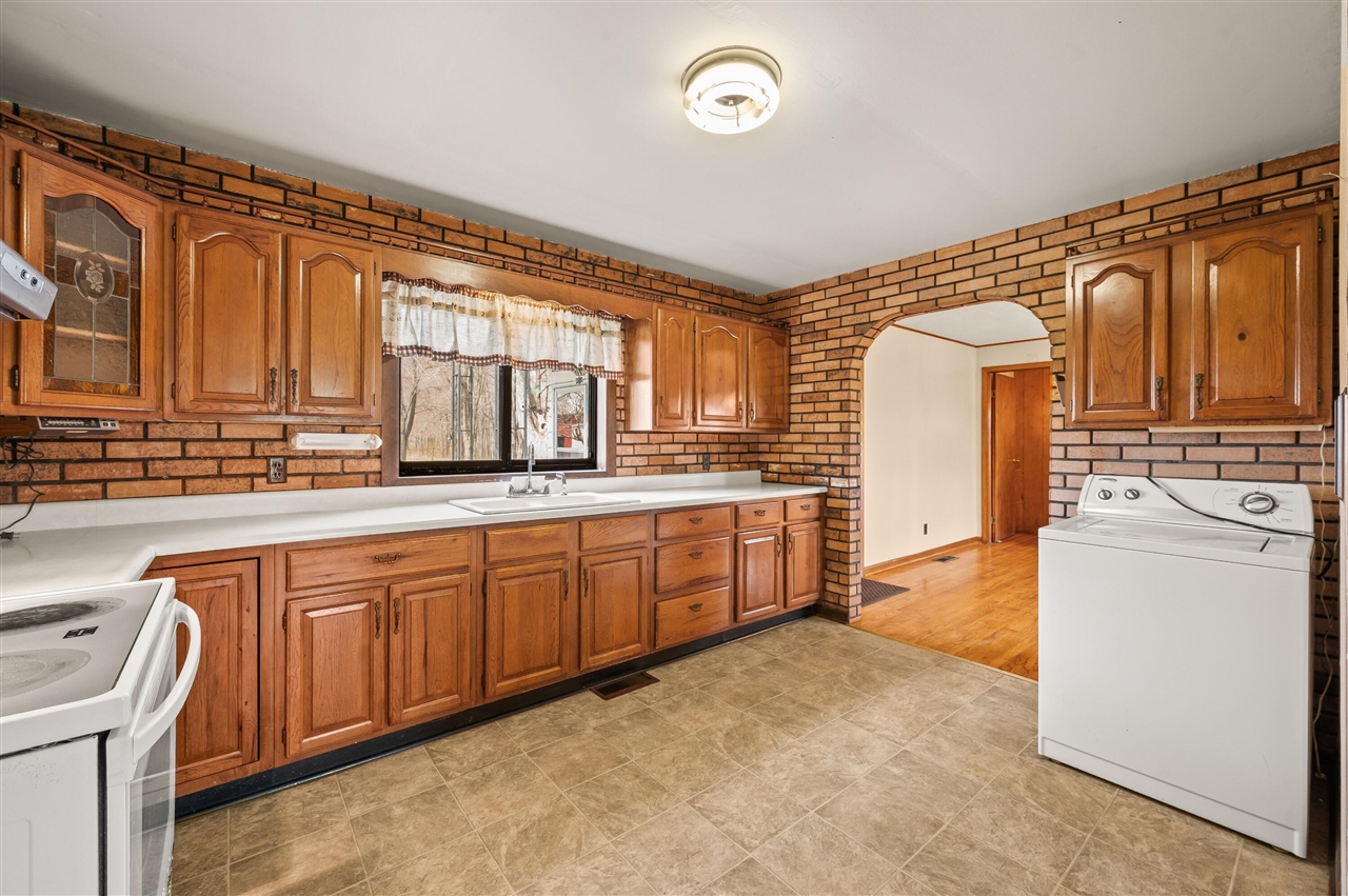 55796 92nd Avenue, Dowagiac, MI, 49047-9511