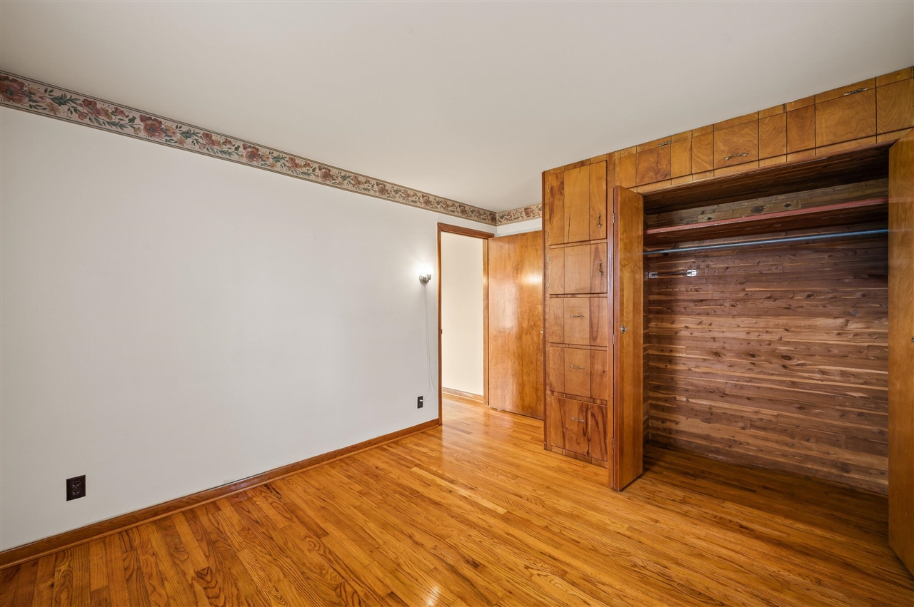 55796 92nd Avenue, Dowagiac, MI, 49047-9511