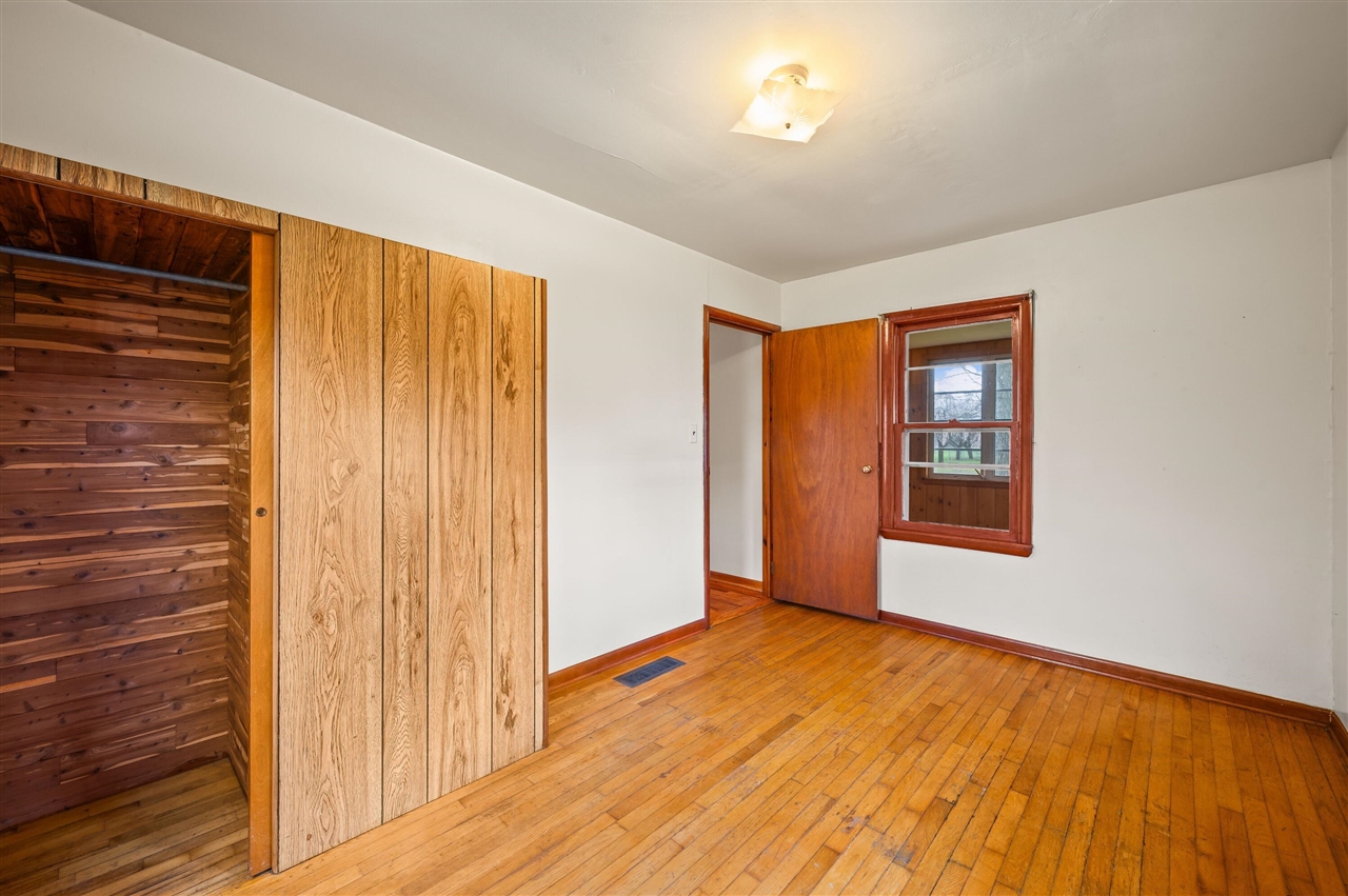 55796 92nd Avenue, Dowagiac, MI, 49047-9511