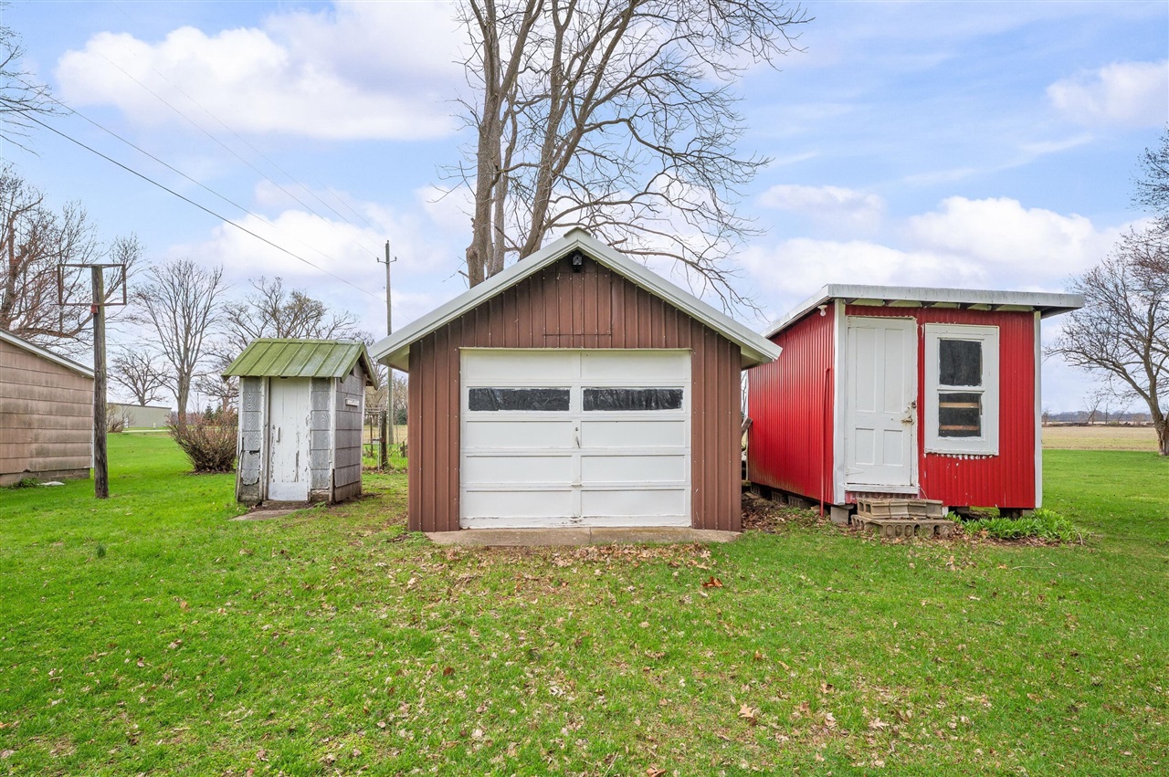 55796 92nd Avenue, Dowagiac, MI, 49047-9511