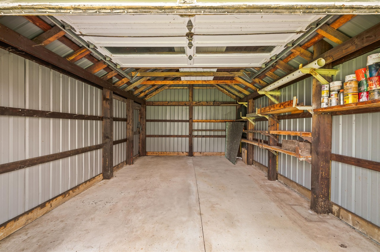 55796 92nd Avenue, Dowagiac, MI, 49047-9511