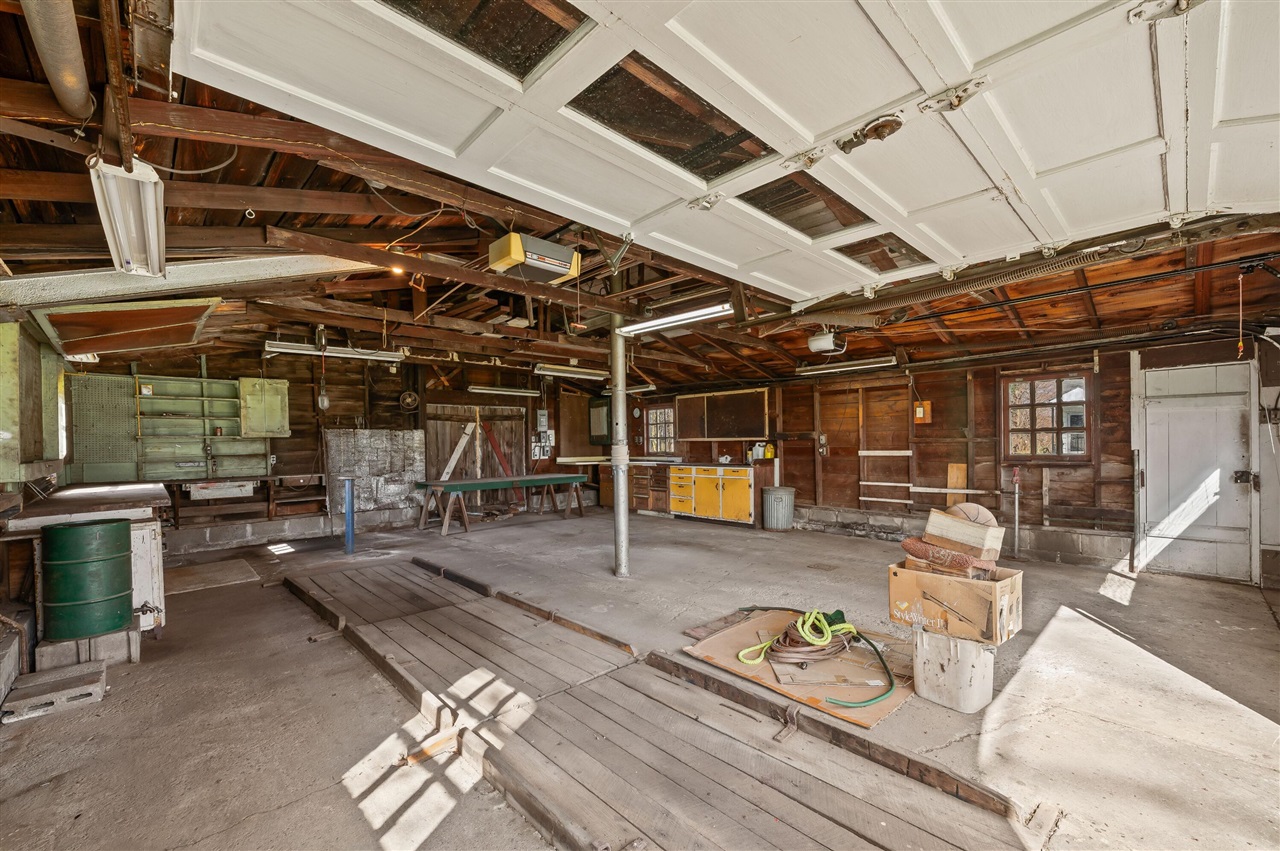 55796 92nd Avenue, Dowagiac, MI, 49047-9511
