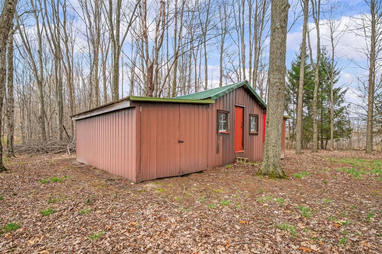 55796 92nd Avenue, Dowagiac, MI, 49047-9511
