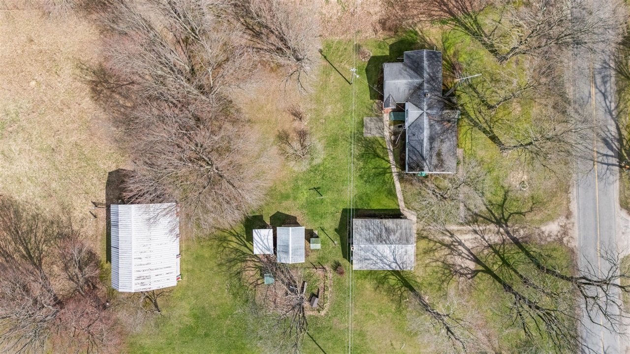 55796 92nd Avenue, Dowagiac, MI, 49047-9511