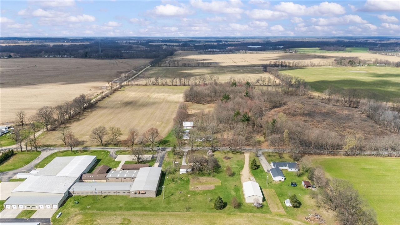 55796 92nd Avenue, Dowagiac, MI, 49047-9511