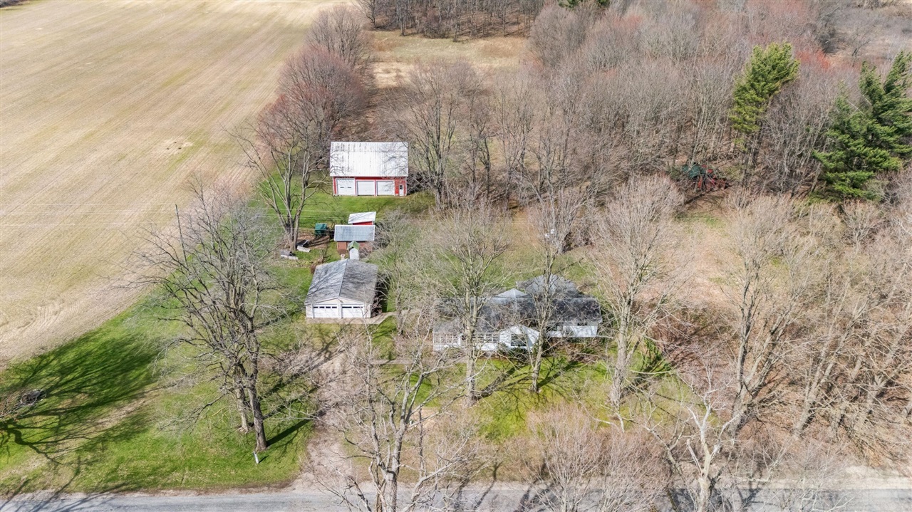 55796 92nd Avenue, Dowagiac, MI, 49047-9511