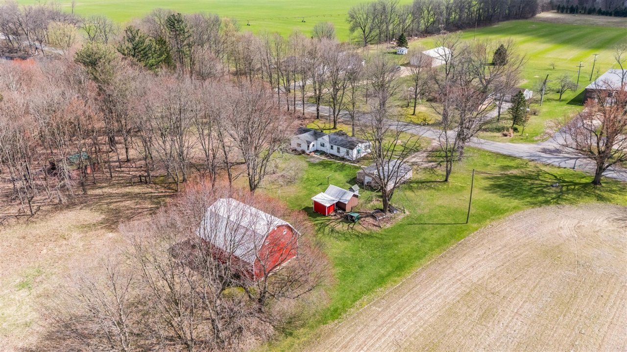 55796 92nd Avenue, Dowagiac, MI, 49047-9511
