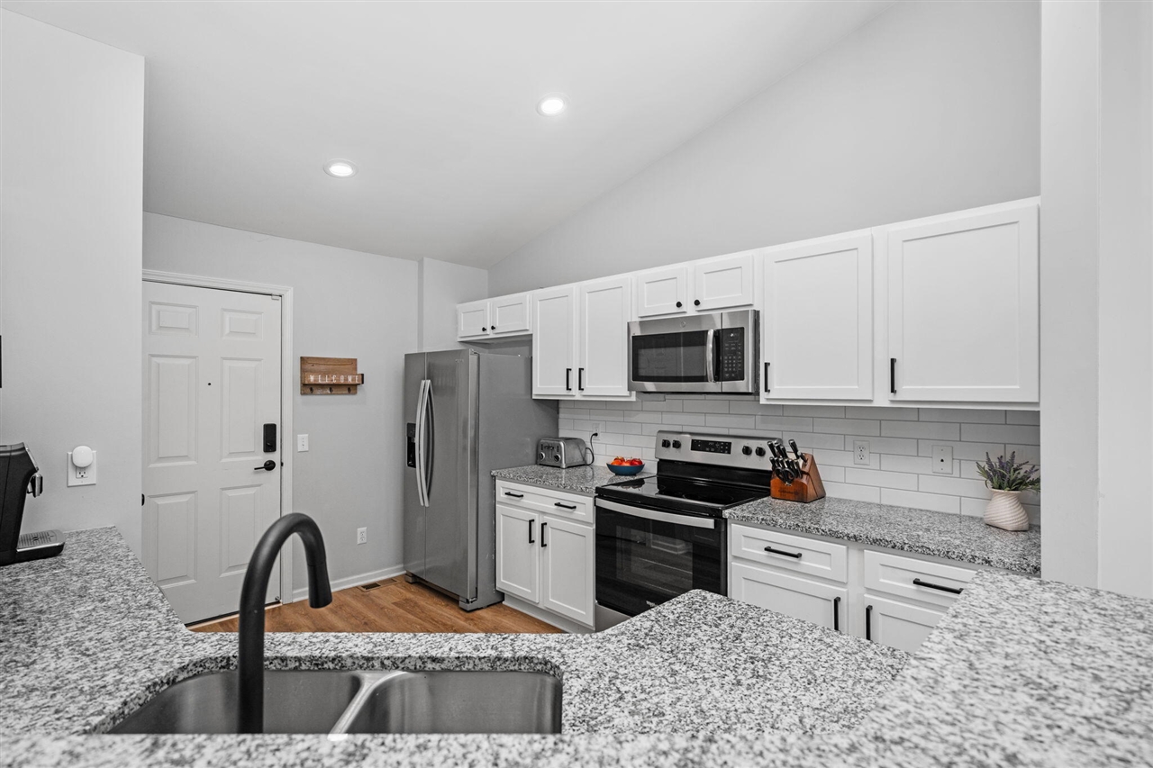 7179 Warwick Drive, Ypsilanti, MI, 48197-3187
