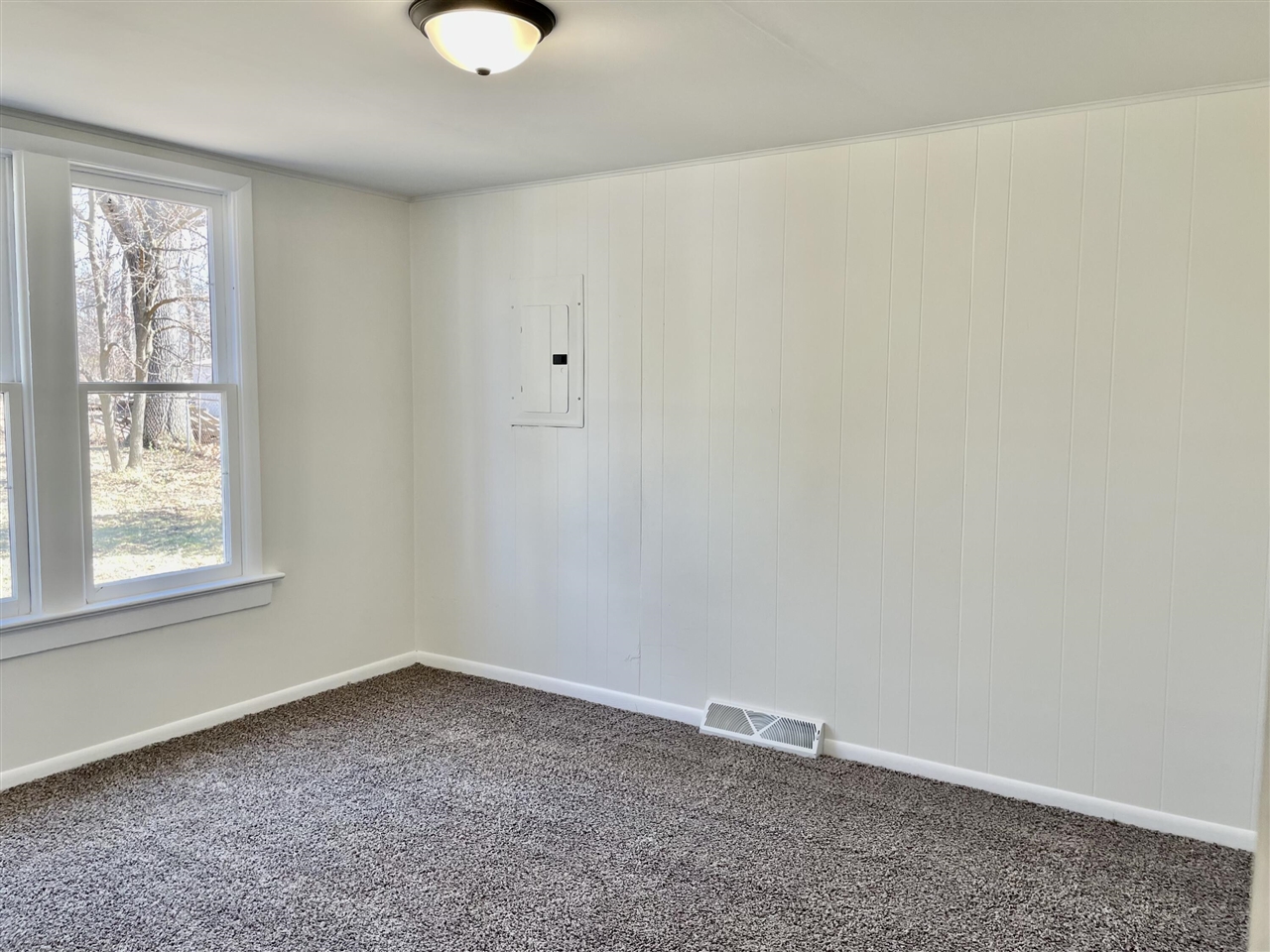 3104 Stratford Street, Norton Shores, MI, 49444-3250