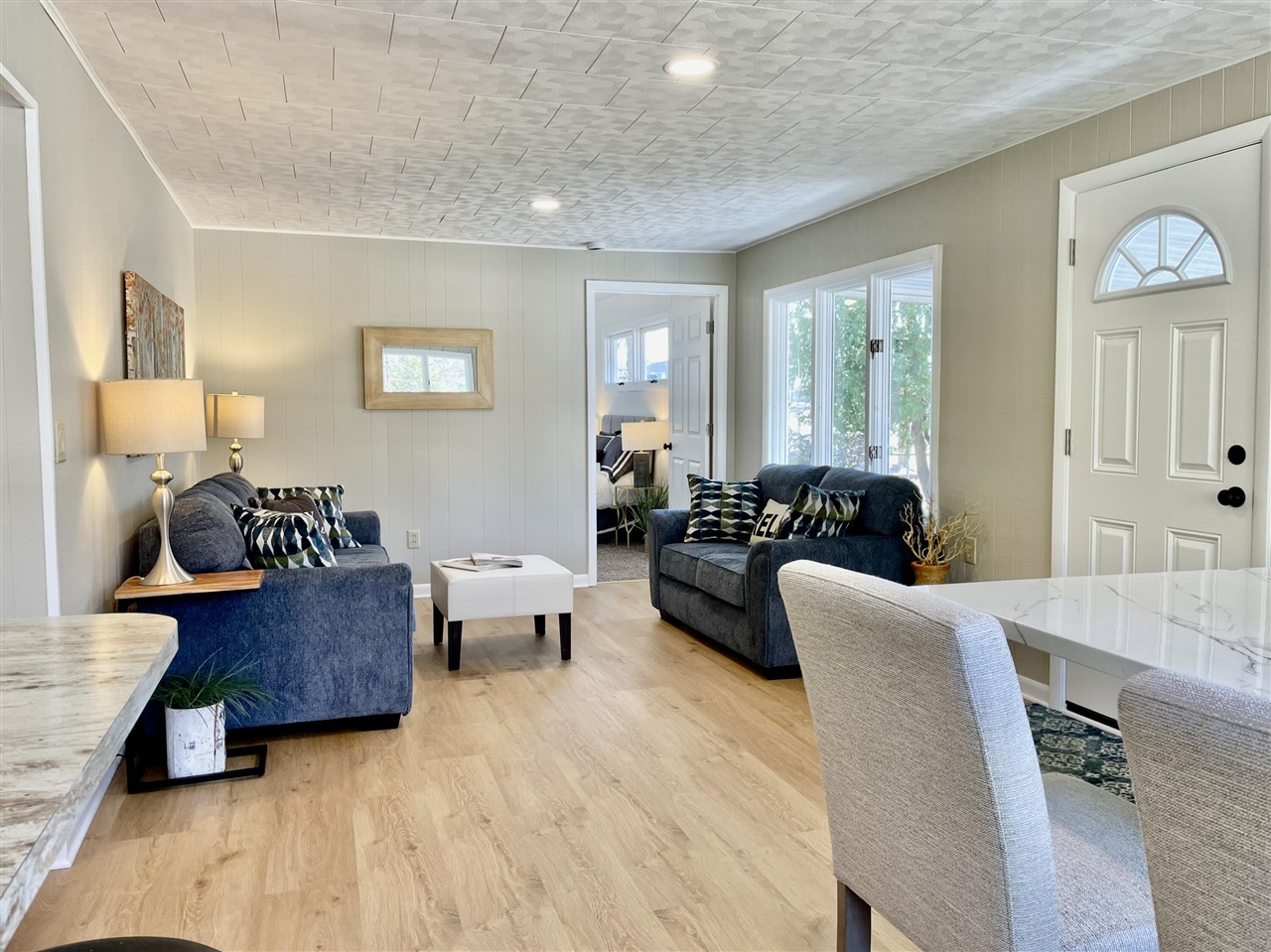 3104 Stratford Street, Norton Shores, MI, 49444-3250