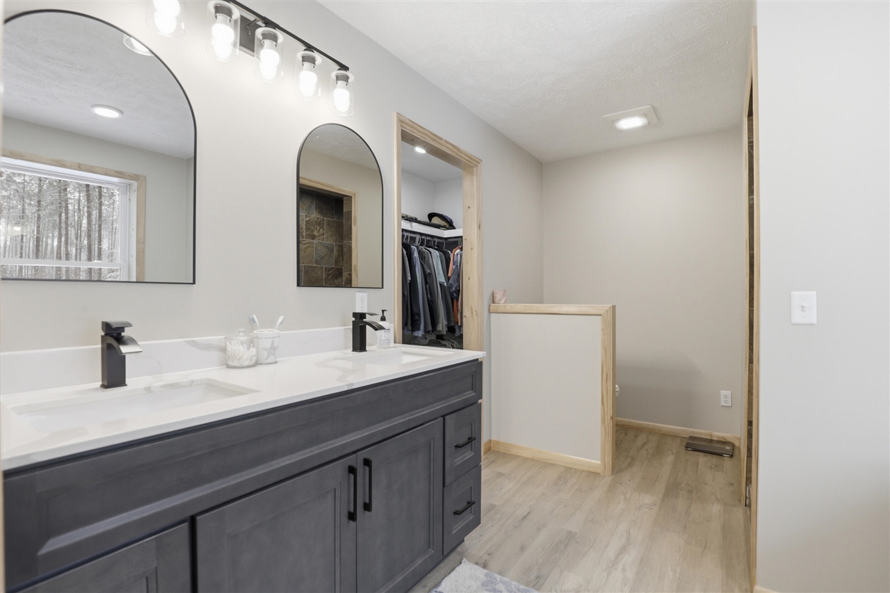 12793 60th Avenue, Mecosta, MI, 49332-9628