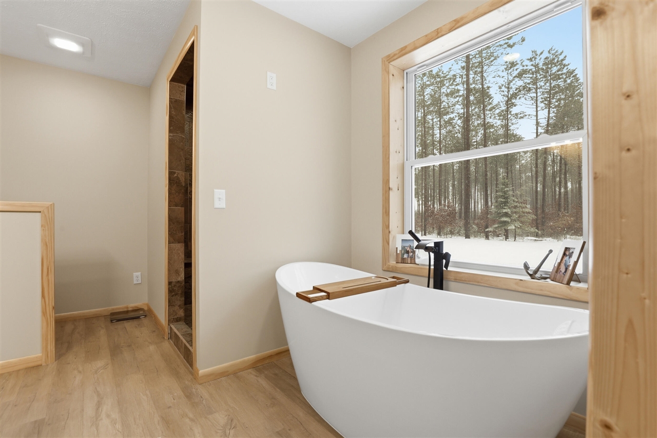 12793 60th Avenue, Mecosta, MI, 49332-9628