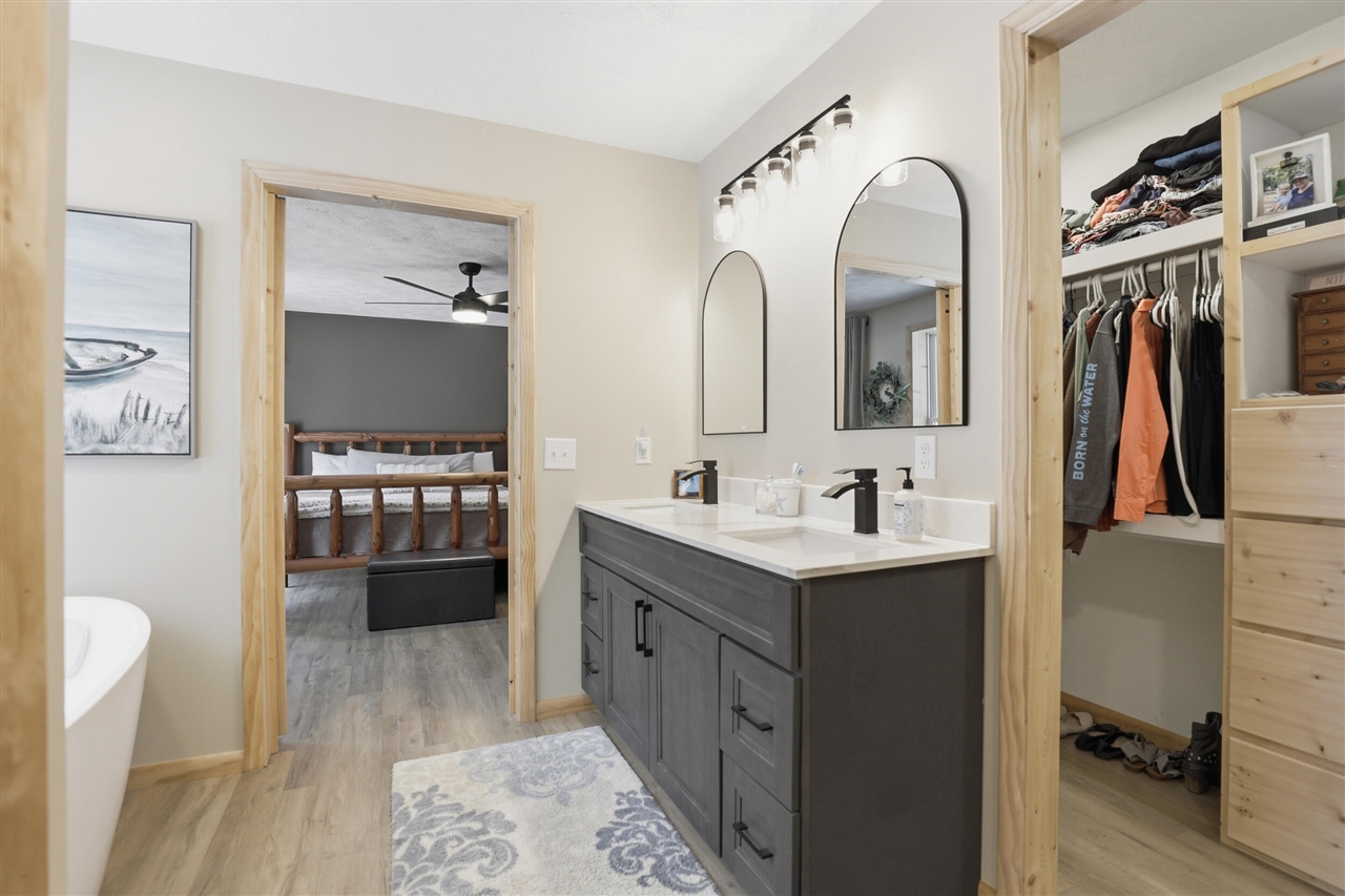 12793 60th Avenue, Mecosta, MI, 49332-9628