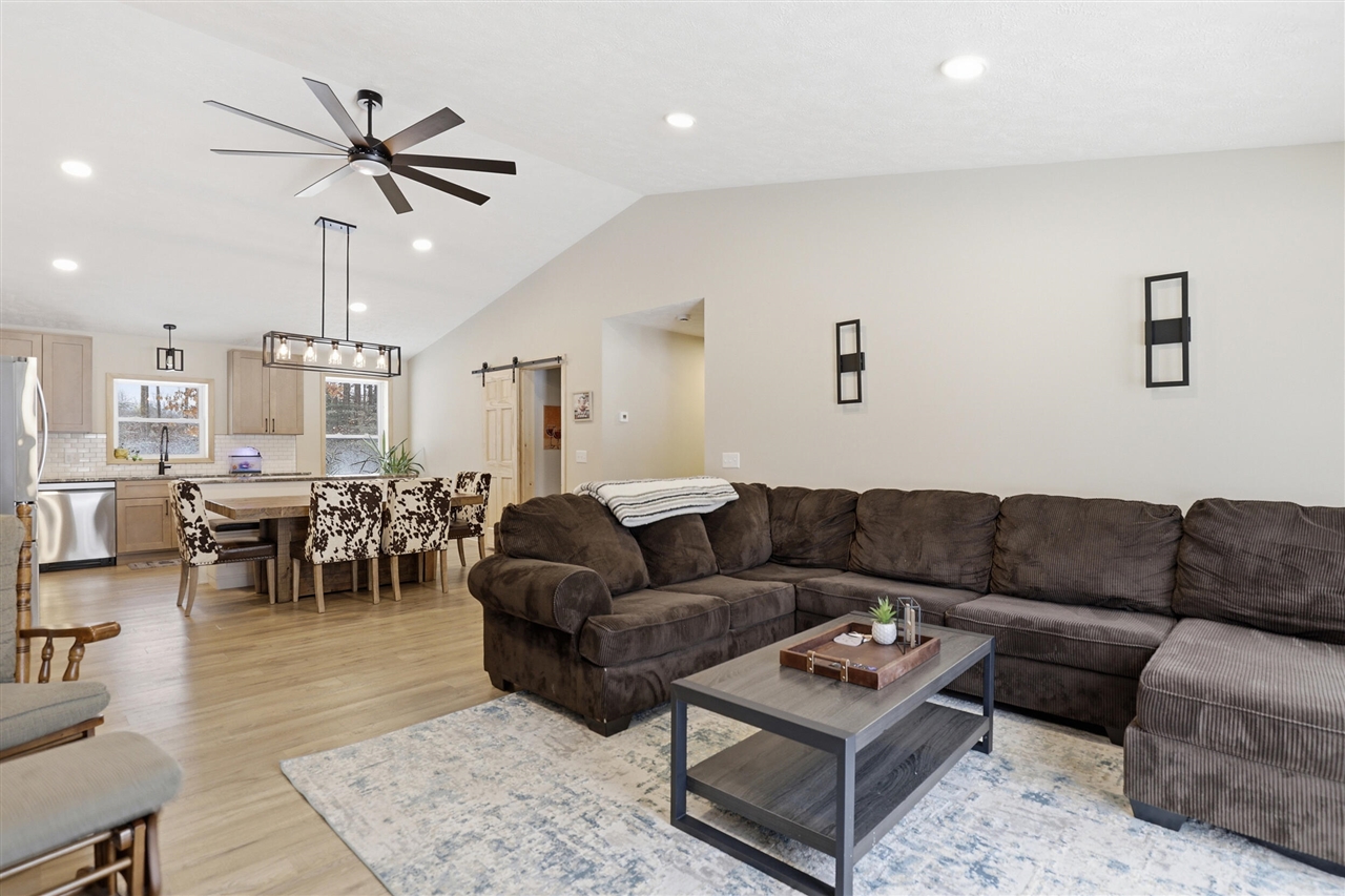 12793 60th Avenue, Mecosta, MI, 49332-9628