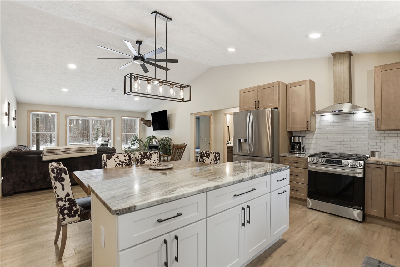 12793 60th Avenue, Mecosta, MI, 49332-9628